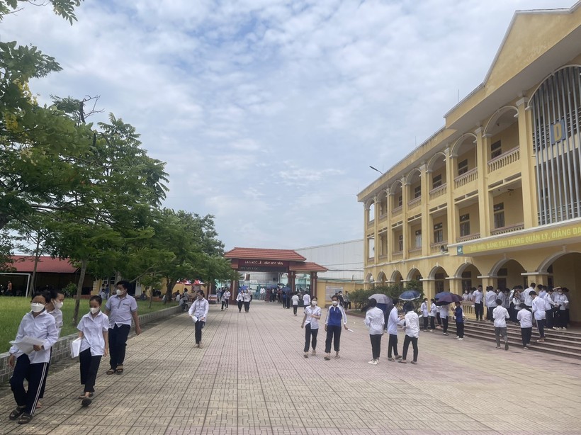 Hơn 22.700 thí sinh Nam Định bước vào thi môn Ngữ văn  ảnh 3