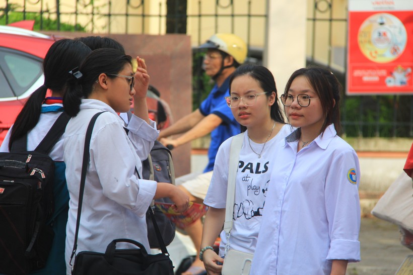 Kỳ thi tuyển sinh vào lớp 10 năm 2023 của Nam Định diễn ra an toàn, nghiêm túc, đúng quy chế.