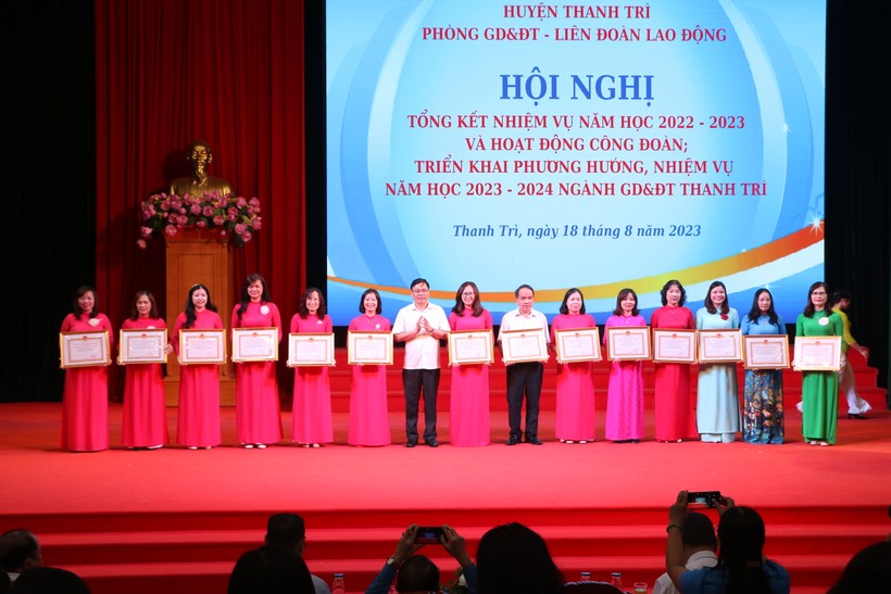 Huyện Thanh Trì (Hà Nội) có 86,3% trường đạt chuẩn quốc gia ảnh 2