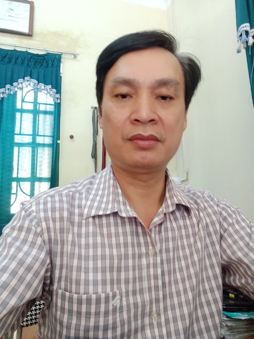 Thầy giáo Phạm Văn Công. Ảnh: NVCC. ảnh 1