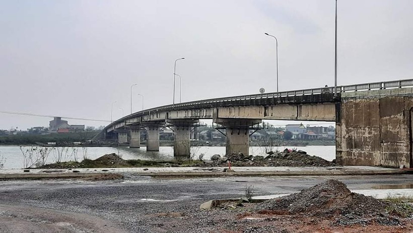 Khu vực cầu Đại Lộc - nơi tìm thấy xe máy của nạn nhân. 
