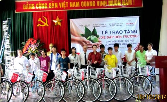 Những chiếc xe đạp cho học sinh nghèo quận Bắc Từ Liêm