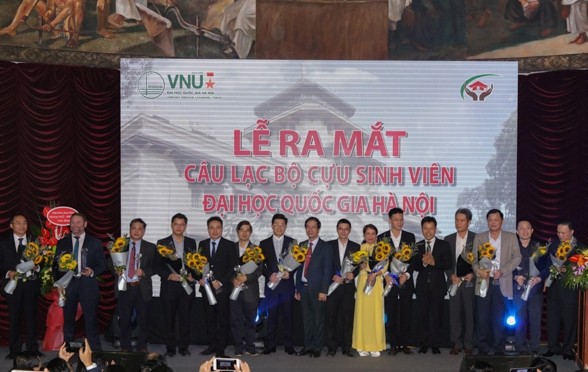 Ra mắt Câu lạc bộ Cựu sinh viên Đại học Quốc gia Hà Nội