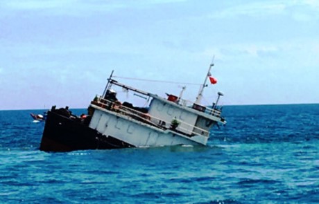 Tàu Đức Cường 06 bị chìm trên vùng biển giáp ranh giữa tỉnh Thanh Hóa và tỉnh Nghệ An.