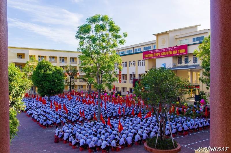 Trường Chuyên Hà Tĩnh