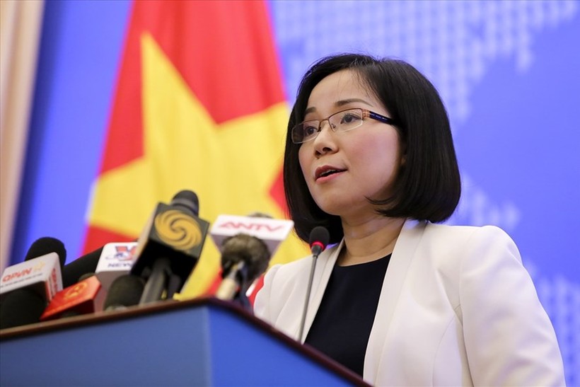 Việt Nam yêu cầu Trung Quốc chấm dứt ngay việc xây dựng phi pháp ở đá Bông Bay, Hoàng Sa