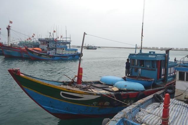 8 ngư dân trên tàu cá gặp nạn ở Hoàng Sa đã được đưa về bờ an toàn