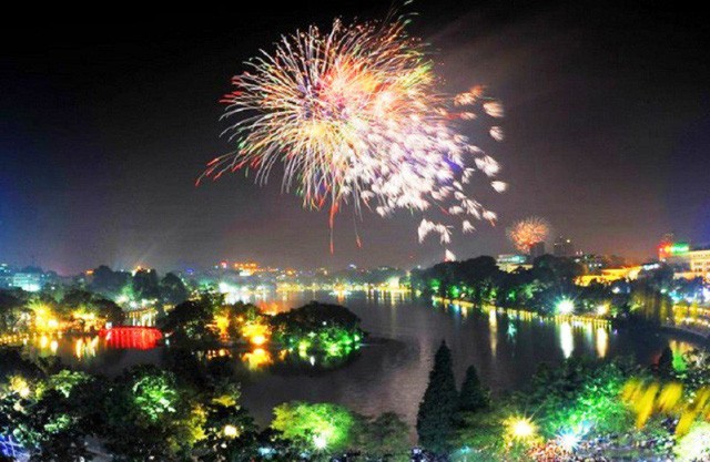 Nghệ An: Bắn 360 giàn pháo hoa trong đêm Giao thừa mừng Xuân Kỷ Hợi 
