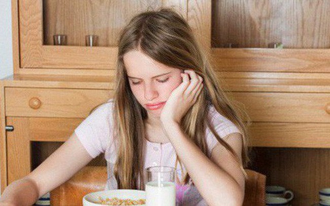 Ăn muộn, bỏ bữa gây ra hàng loạt tác hại cho sức khỏe