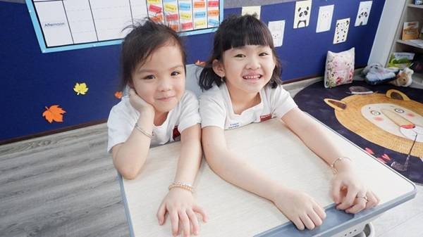 Sunshine Maple Bear là trường tiểu học quốc tế đầu tiên tại Việt Nam mua bản quyền chương trình Maple Bear của Canada.