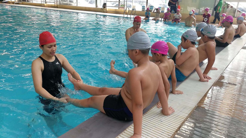 Cần đẩy mạnh công tác xã hội hóa trong dạy bơi lội cho học sinh phổ thông. Ảnh:Thế Đại
