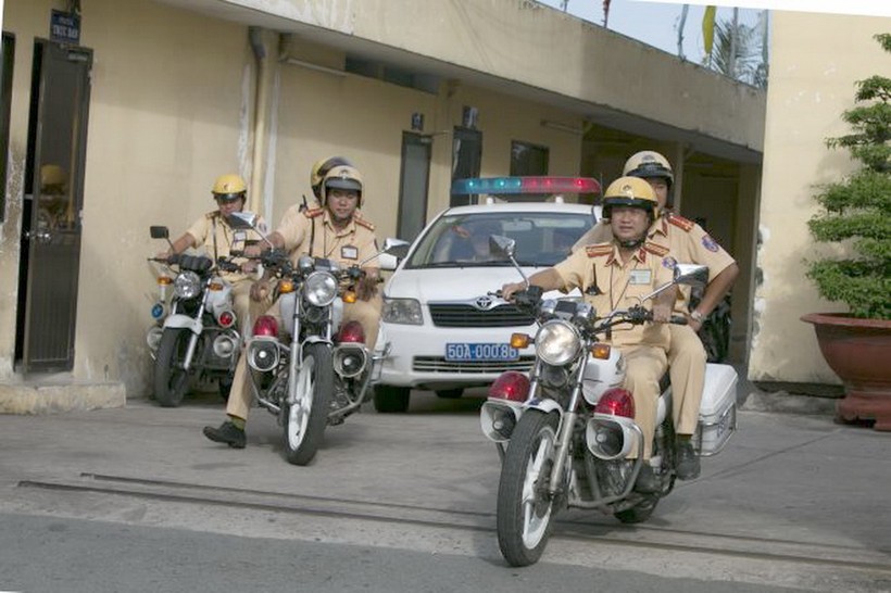 Cảnh sát giao thông TPHCM ra quân kiểm tra các phương tiện giao thông. Ảnh: CSGT TPHCM