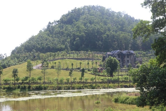 Một số công trình xây dựng tại thôn Minh Tân bị chính quyền yêu cầu đình chỉ thi công