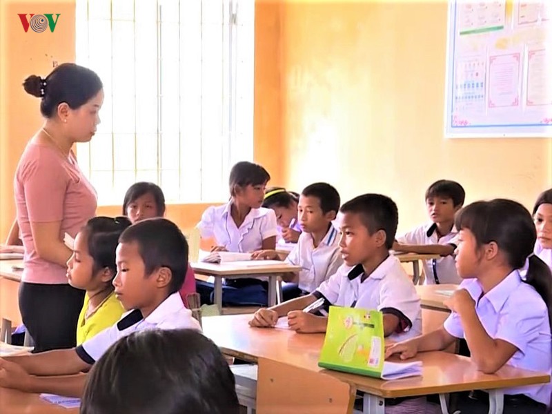 Các huyện miền núi tỉnh Quảng Ngãi thiếu hàng trăm giáo viên năm học mới.