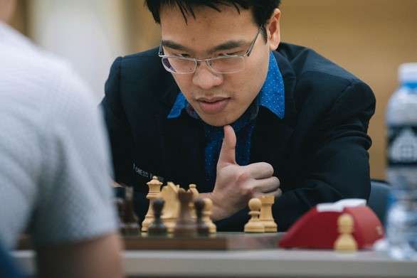 Lê Quang Liêm đánh bại Vladislav Artemiev - Ảnh: FIDE

