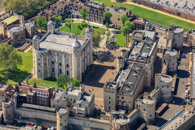 Pháp đài mang tên "Tháp London" nhìn từ trên không - ảnh: Historic Royal Palaces.