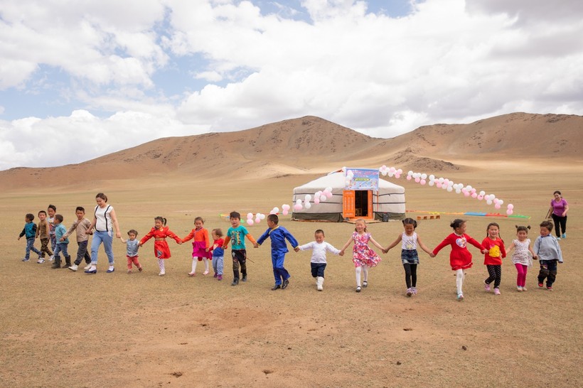 Kết hợp giữa học tập và vui chơi là cách giáo dục đổi mới ở Mông Cổ.