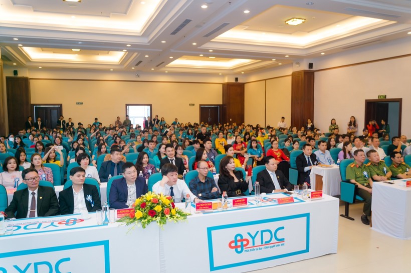 Trường Cao đẳng Công nghệ Y Dược Việt Nam khai giảng năm học mới.