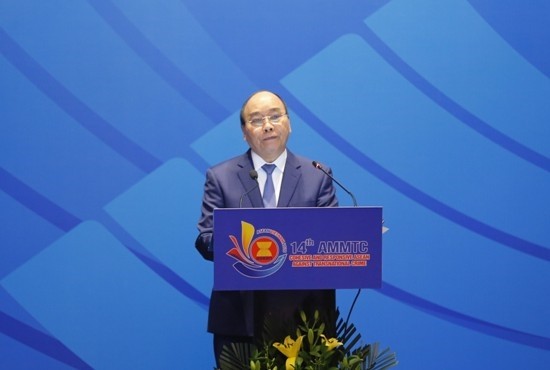  Thủ tướng Nguyễn Xuân Phúc phát biểu chào mừng tại phiên khai mạc. Ảnh: TH.
