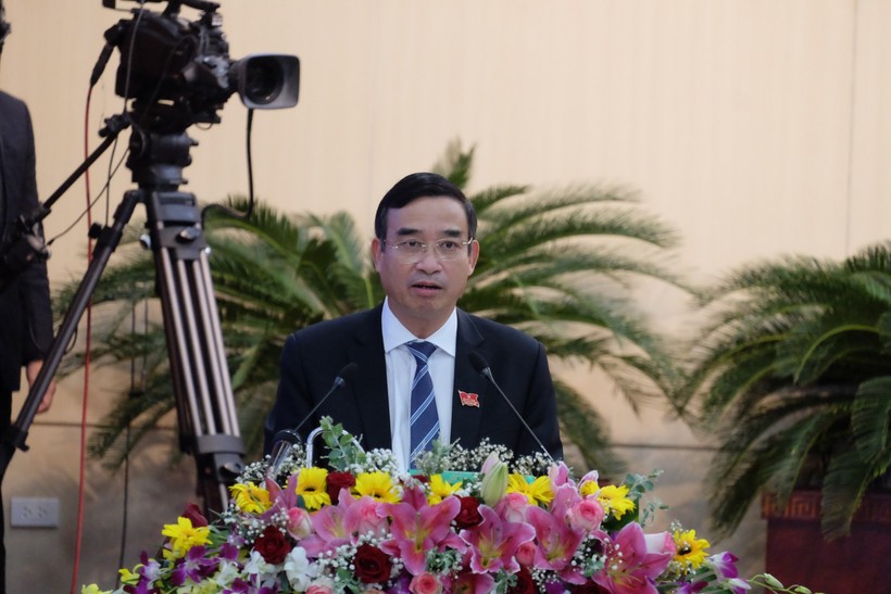 Ông Lê Trung Chinh – Tân Chủ tịch UBND TP Đà Nẵng phát biểu nhận nhiệm vụ.