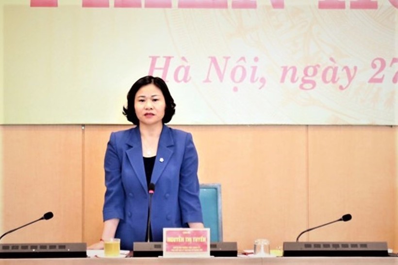 Phó Bí thư Thường trực Thành ủy Hà Nội Nguyễn Thị Tuyến phát biểu tại phiên họp. Ảnh: VT
