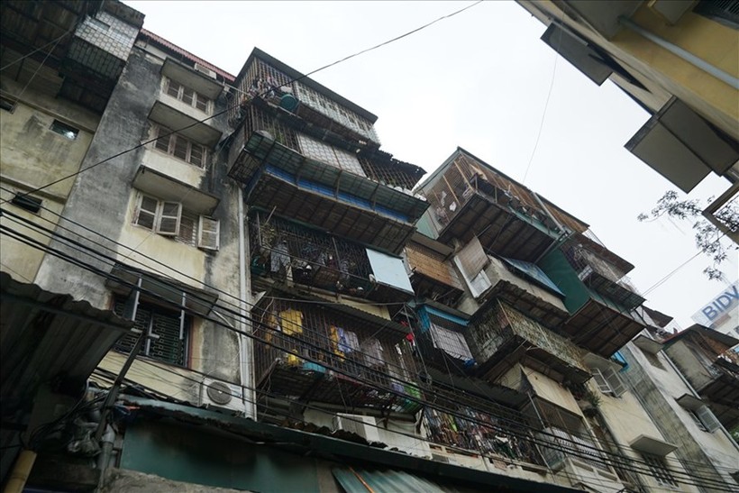 Hà Nội quyết tâm cải tạo các chung cư cũ.