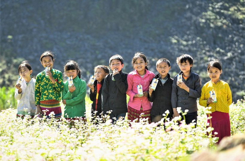 VINAMILK và 45 năm bền bỉ vì một thế hệ trẻ em Việt Nam khỏe mạnh