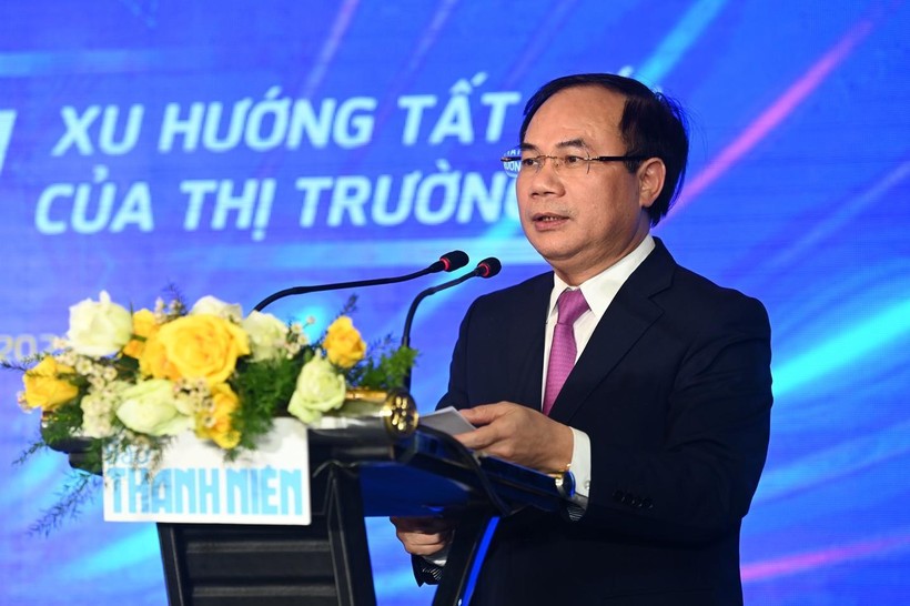 Thứ trưởng Bộ Xây dựng Nguyễn Văn Sinh phát biểu tại Diễn đàn