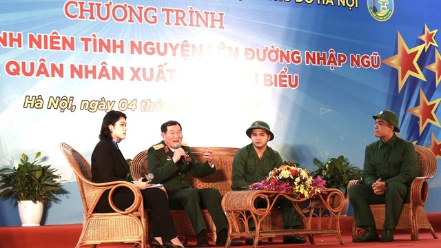 737 thanh niên ở Hà Nội có trình độ đại học, cao đẳng lên đường nhập ngũ ảnh 3