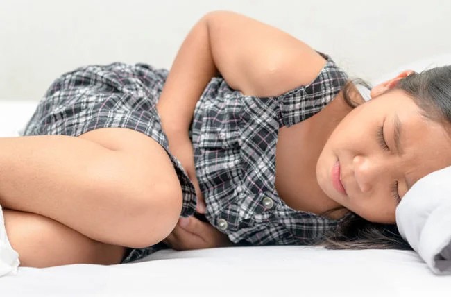 Đau bụng ở trẻ em là hiện tượng phổ biến. (Ảnh: ITN) 