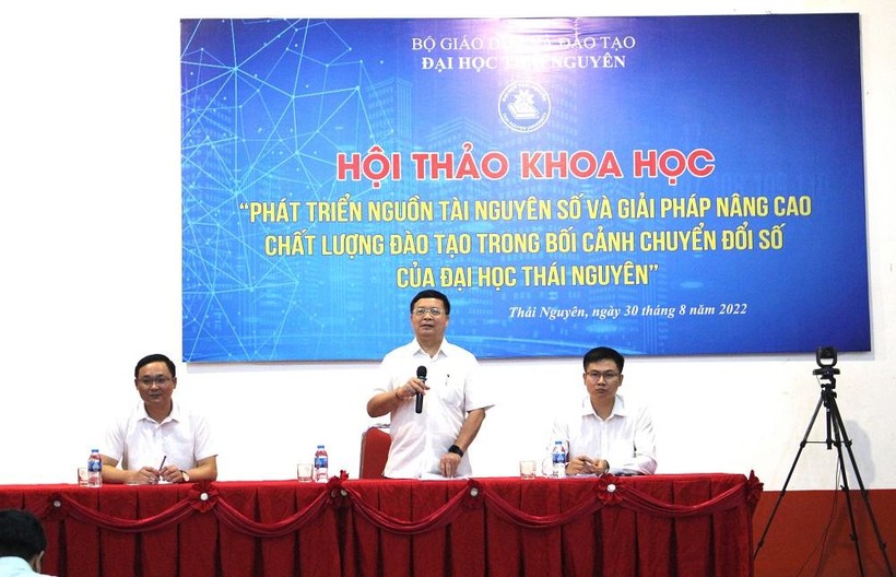 Hội thảo khoa học "Phát triển nguồn tài nguyên số và giải pháp nâng cao chất lượng đào tạo trong bối cảnh chuyển đổi số của Đại học Thái Nguyên".