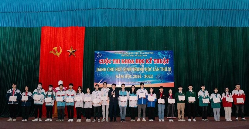 Thái Nguyên trao giải cuộc thi khoa học kỹ thuật dành cho học sinh trung học