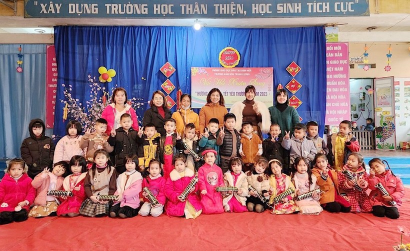 Tăng cường tiếng Việt giúp học sinh DTTS tự tin trong học tập và giao tiếp ảnh 2