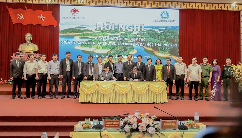 Đại học Thái Nguyên ký kết thỏa thuận hợp tác với huyện Yên Bình ảnh 4