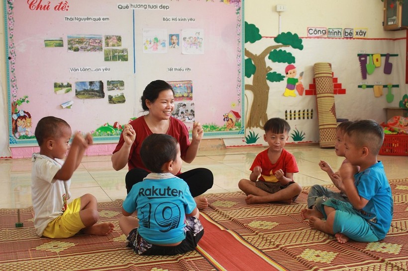 Phát triển tiếng Việt cho học sinh DTTS tại bản vùng cao ảnh 1