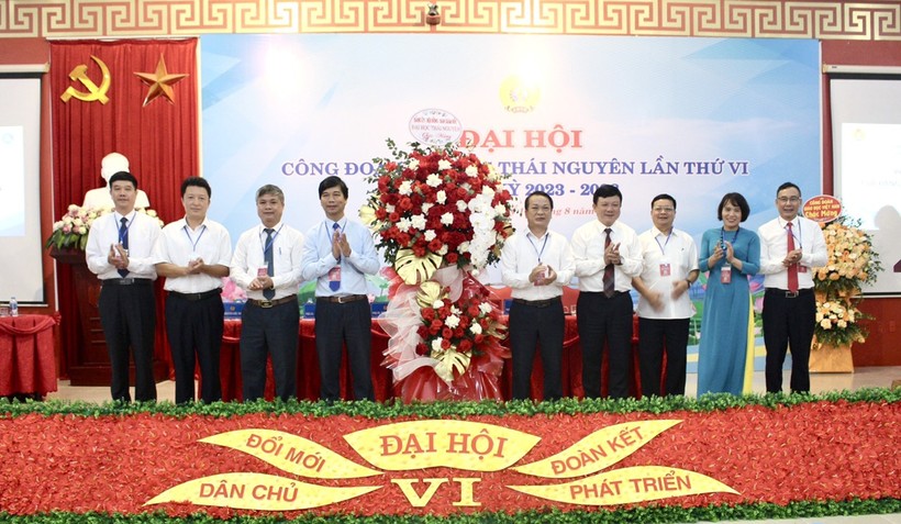 Công đoàn ĐH Thái Nguyên tiếp tục phát huy lợi thế của Đại học vùng ảnh 3