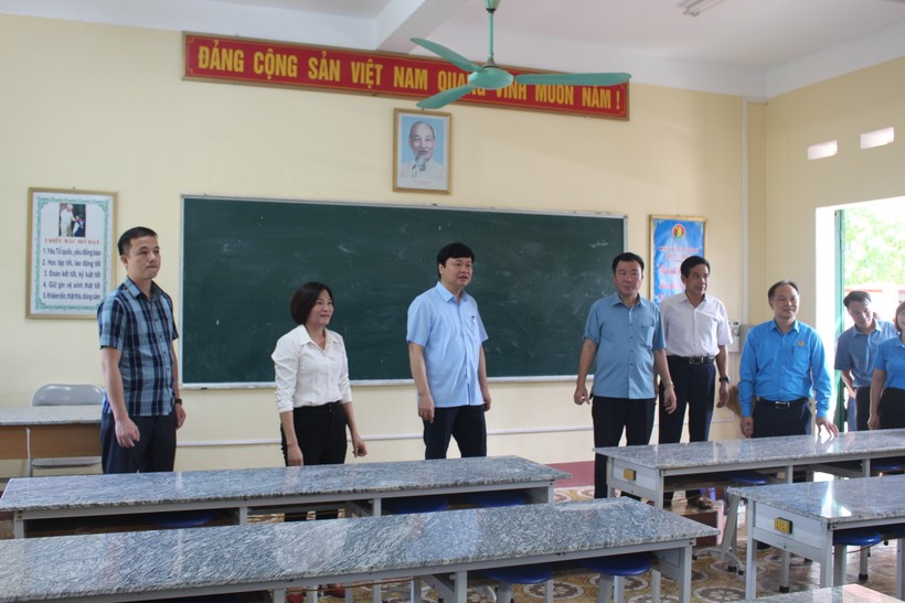Thái Nguyên động viên học sinh, giáo viên vùng khó trước thềm năm học mới ảnh 3