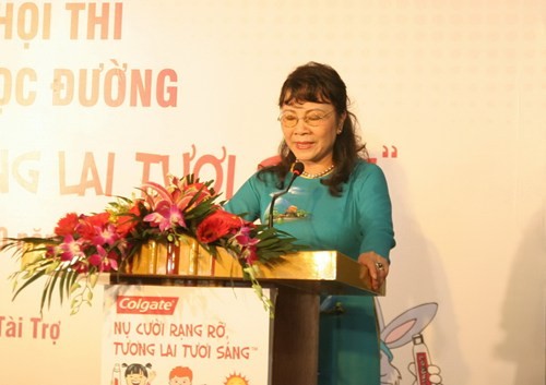 Thứ trưởng Bộ GD&ĐT Nguyễn Thị Nghĩa phát biểu tại buổi lễ