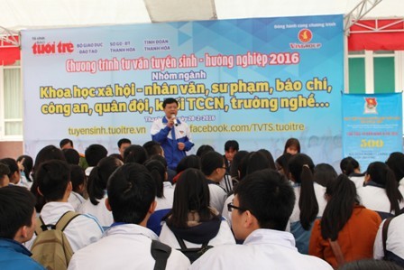 Thanh Hóa: Hơn 4.000 học sinh tham gia ngày hội Tư vấn tuyển sinh - hướng nghiệp