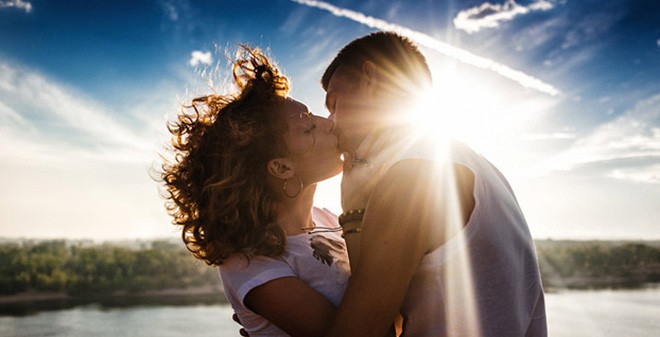 12 tác dụng “kỳ diệu” của nụ hôn đối với sức khỏe