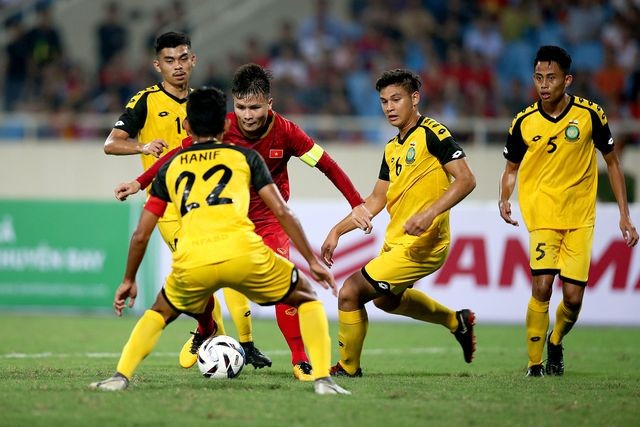 Quang Hải và đồng đội sẽ phải dốc sức ở hai trận đấu với Indonesia và Thái Lan sắp tới.