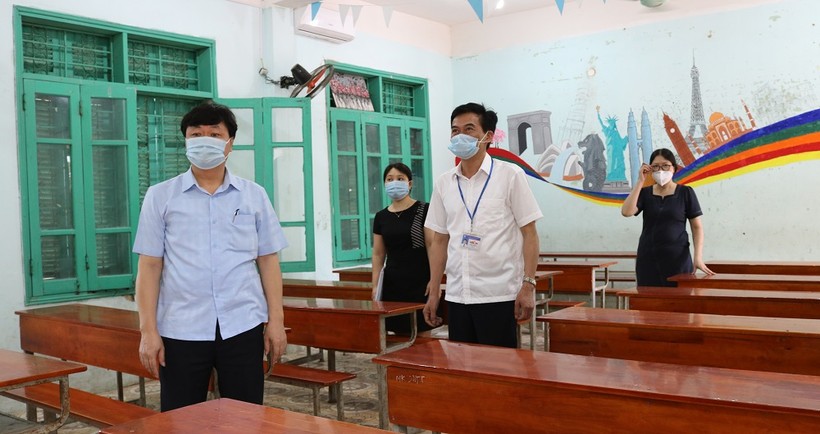Lãnh đạo Sở GD&ĐT Thái Nguyên kiểm tra tại trường THPT Đại Từ.