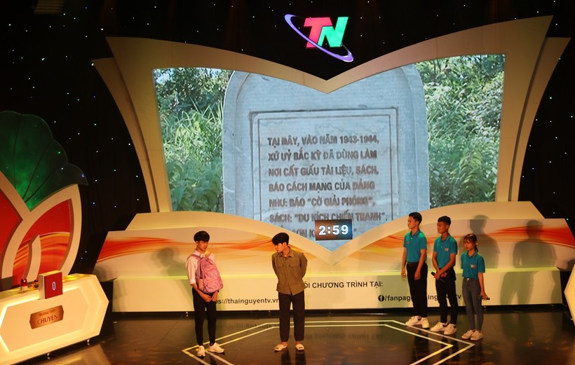 Cuộc thi "Dân ta phải biết sử ta" do Sở GD&ĐT phối hợp với Đài Phát thanh & Truyền hình Thái Nguyên tổ chức
