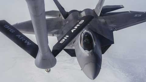 Một chiếc chiến đấu cơ F-22. Ảnh: US Air Force