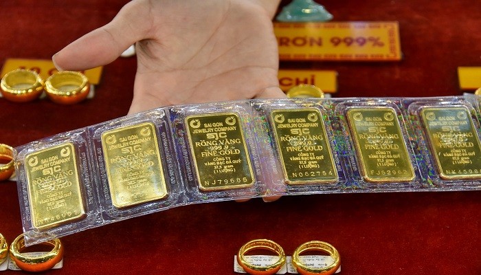 Giá vàng hôm nay 20/4 trượt xuống dưới mức 84 triệu đồng/lượng