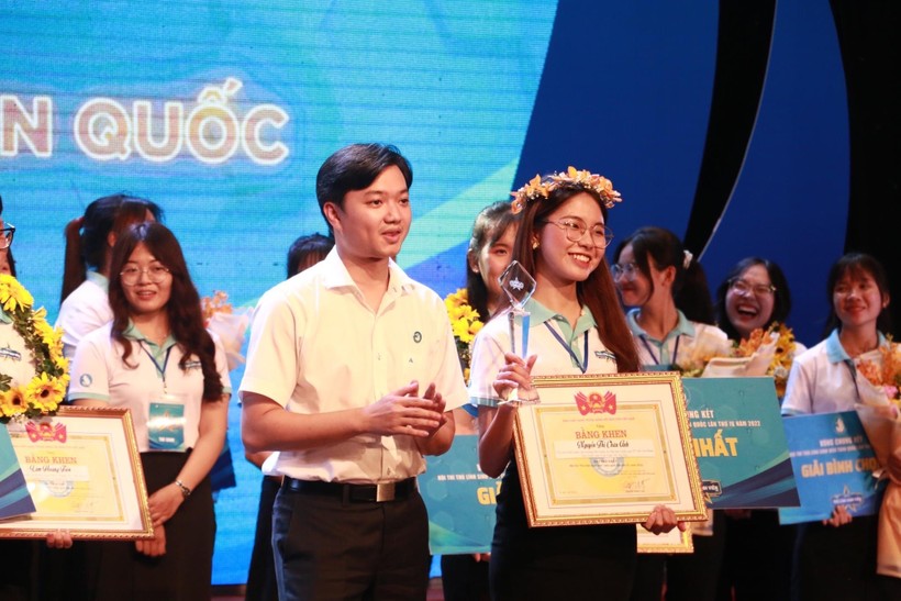 Nguyễn Thị Châu Anh trở thành Thủ lĩnh Sinh viên toàn quốc năm 2022. (Ảnh: NVCC)