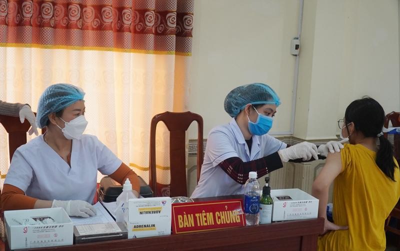 Một trong những nguyên nhân khiến nhiều bác sĩ tại Quảng Bình nghỉ việc là do áp lực công việc.