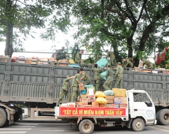Hơn 50 tấn lương thực, thực phẩm được chuyển hỗ trợ TP Hồ Chí Minh chống dịch.