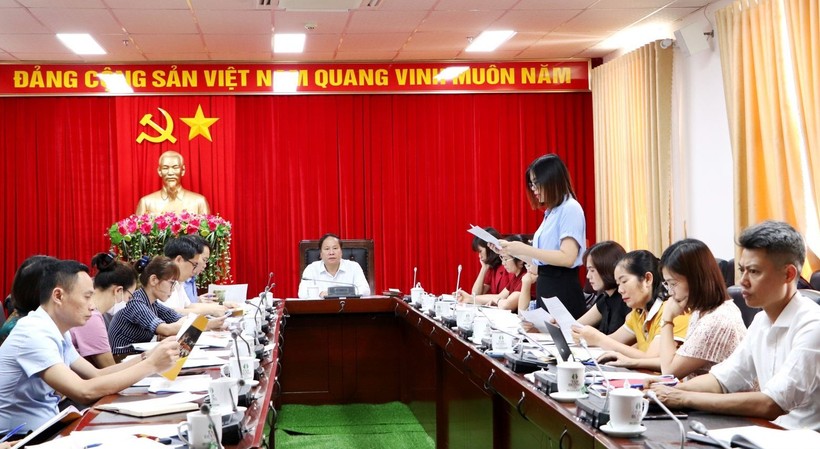 Quang cảnh cuộc họp thẩm định Tài liệu giáo dục địa phương tỉnh Lai Châu lớp 4, 8, 11.