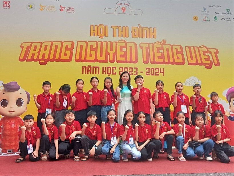 Đoàn tỉnh Lào Cai tham gia vòng thi Đình, cuộc thi Trạng nguyên Tiếng Việt.